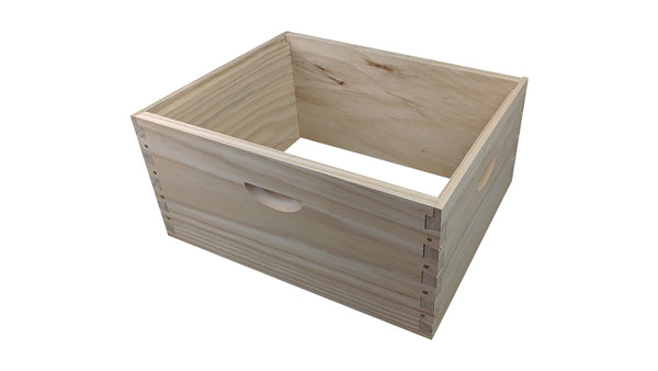 10 Frame Full Depth Beehive Super/Box Kit Including Frames and Foundation