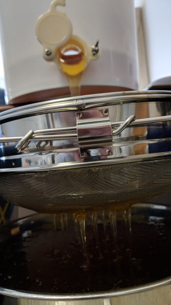 Honey Bucket Honey Gate Honey Valve Honey Storage